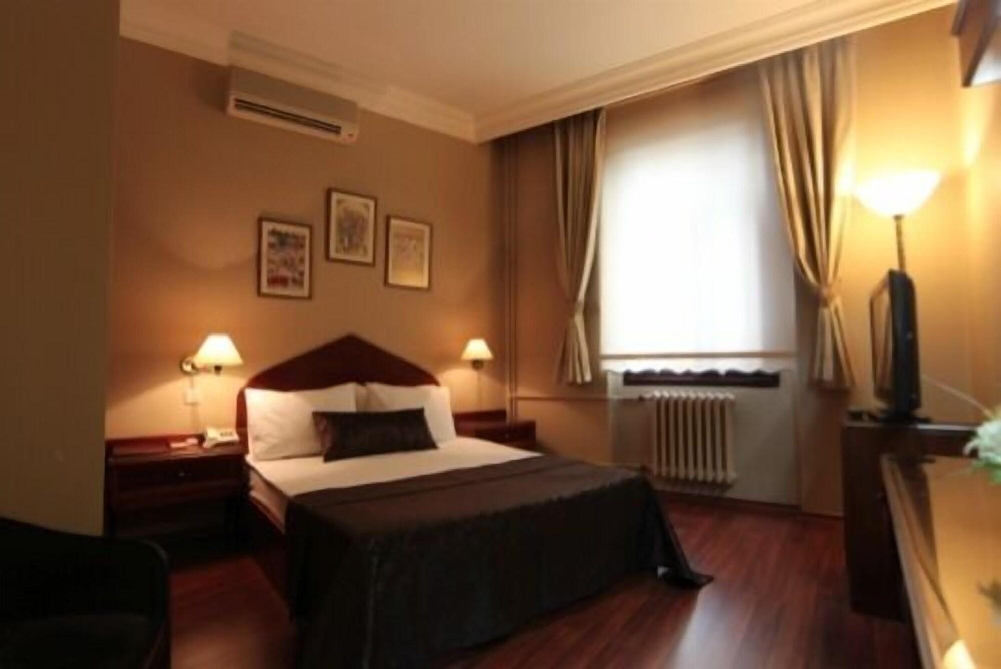 Vardar Palace Hotel - Special Category Истанбул Екстериор снимка