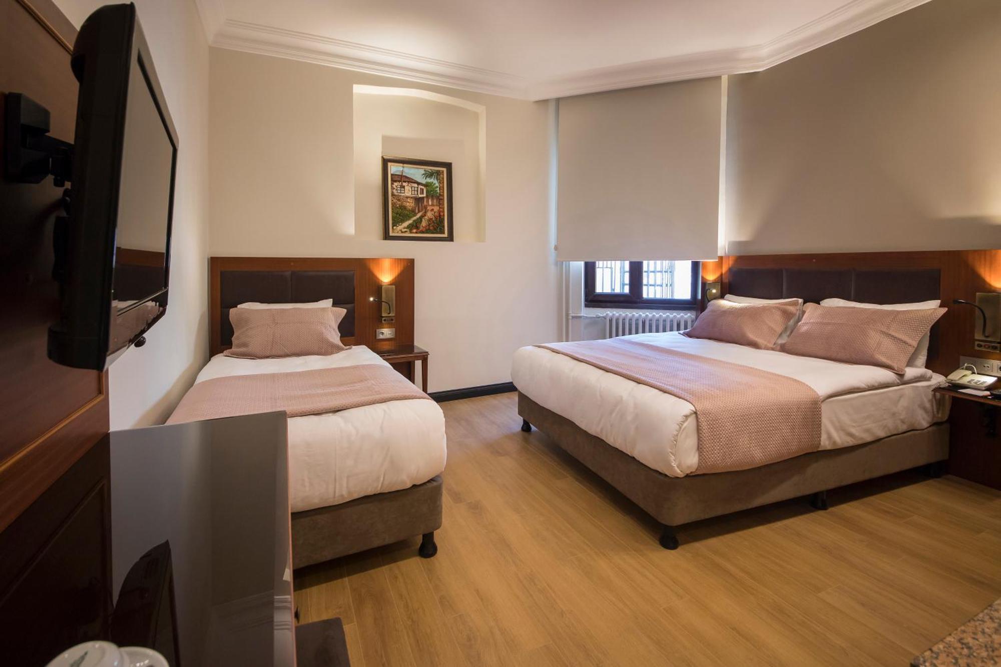 Vardar Palace Hotel - Special Category Истанбул Екстериор снимка